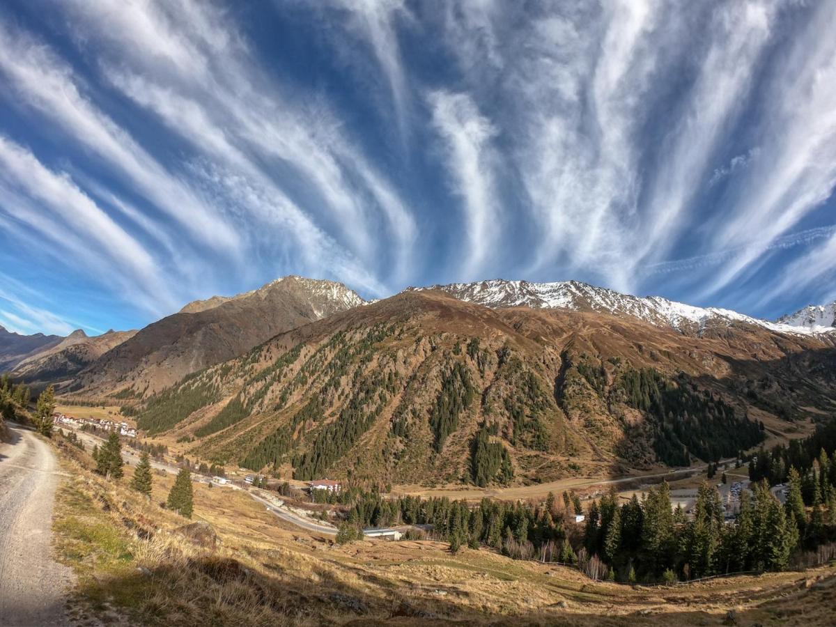 Piz-Hotel Sankt Leonhard im Pitztal Ngoại thất bức ảnh